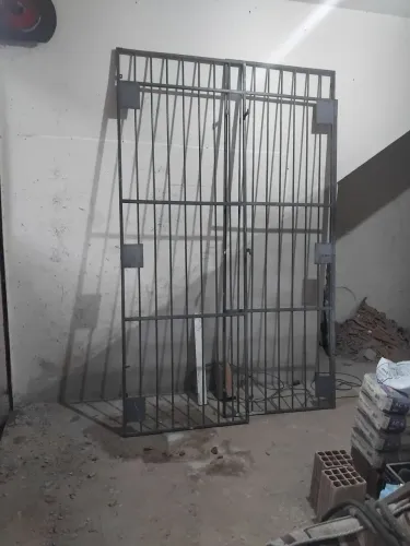 Grades pra porta de aço