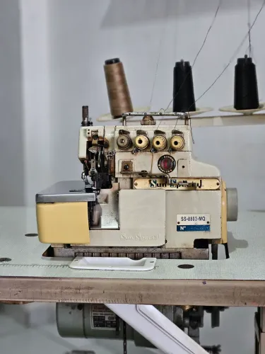 Reta e Overlock