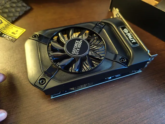 Placa de Vídeo GeForce GTX 1050 Ti 4GB - Palit | Nunca Usada