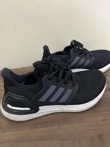Tênis Adidas Ultraboost - Tam: 35