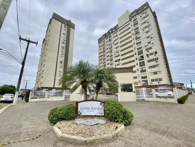 Apartamento de 02 dormitórios em Torres.