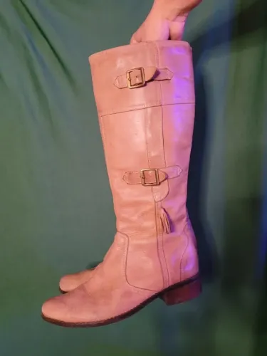Bota marrom claro 