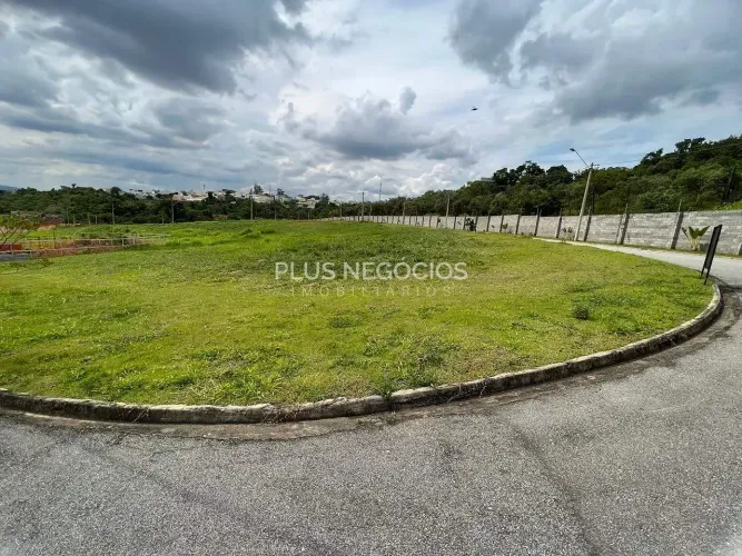 Terreno de 559m² à Venda no Condomínio Bougainville Sorocaba Esquina e Parte Alta - Soroc