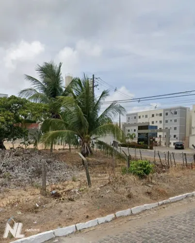 Terreno à venda 825m², próximo a Condomínios