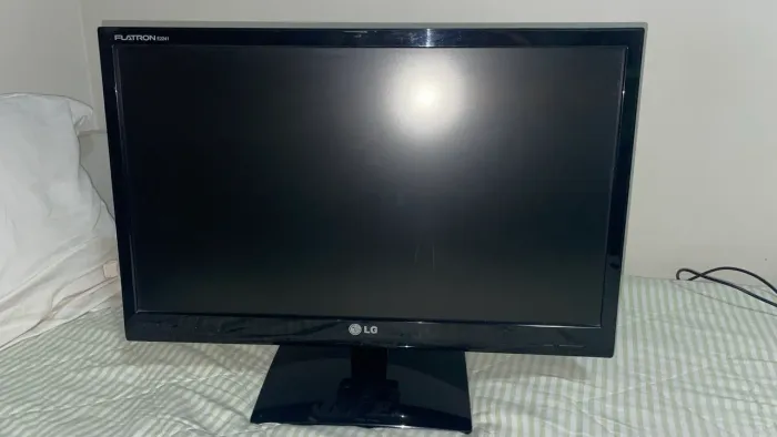 MONITOR LG FLATRON E2241