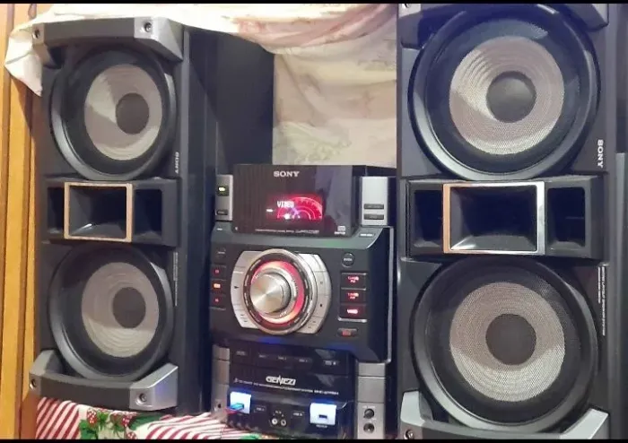 Troco por caixa JBL grande