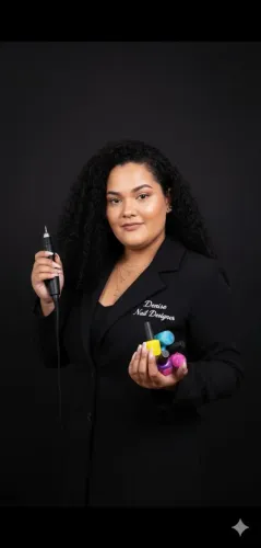Cabeleireira/ Manicure Nails Designer 