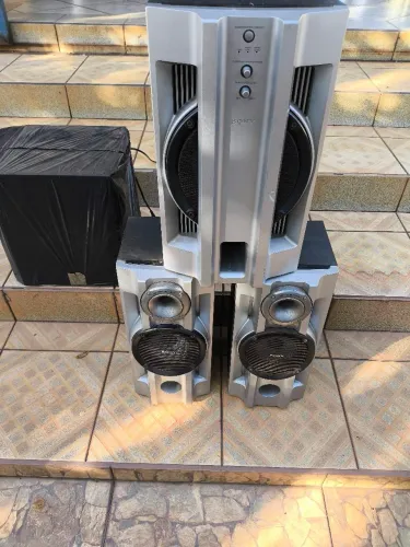 Caixas de som Sony + central com defeito