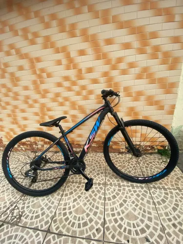 Vendo bicicleta ksw impecável semi nova