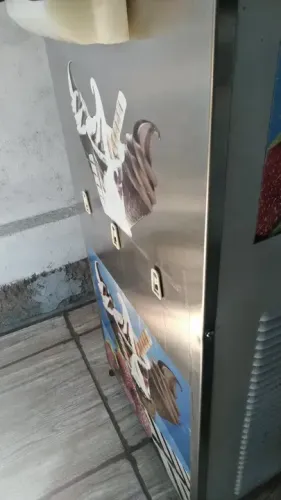 MAQUINA DE SORVETE/AÇAI