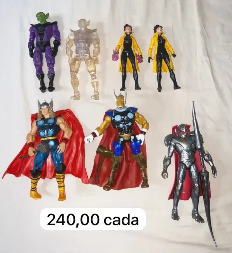 Bonecos marvel legends 240,00 cada
