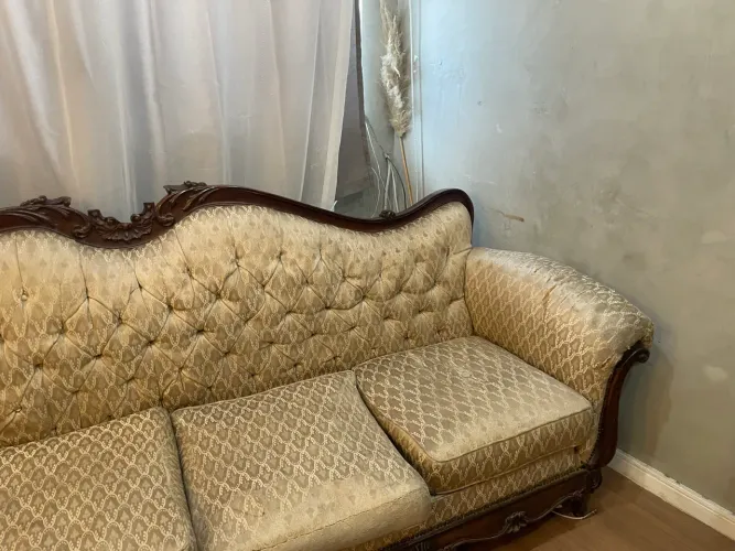 Sofá retrô antigo 