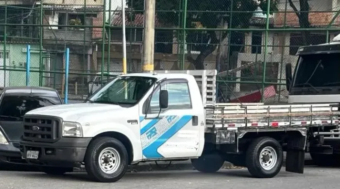 Ford F-350 3.9 8V Turbo Diesel Mec. 2010