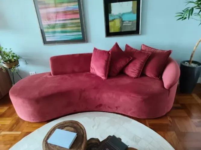 Sofá Curvo Vermelho