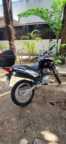 Vende se Bross 2014 super conservada no Guanabara 