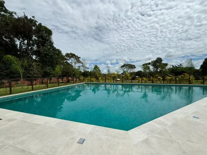 Terreno em Condomínio Fechado com Área de Lazer Completa - Nature Home Resort