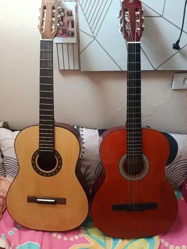 2 violão usados em perfeito estado
