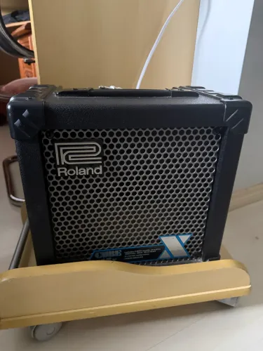 Amplificador Roland Clube 15x