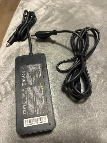 Carregador Original Xiaomi para Patinete Elétrico - 41V 1,7A
