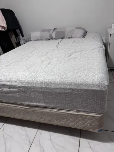 Cama box com colchão de casal Probel usada
