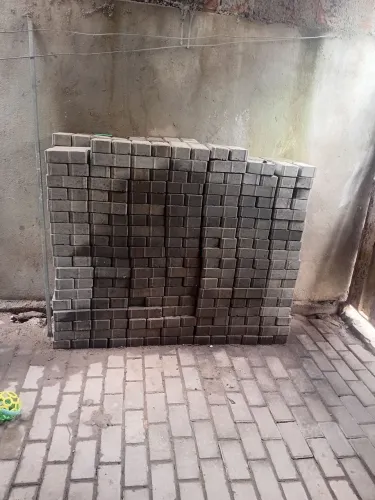 Tijolinho pra calçada  e jardim, valor 300