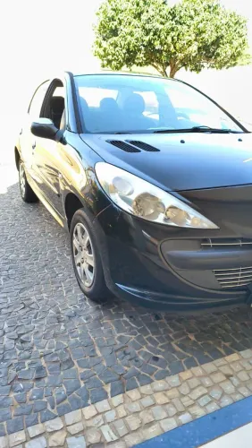 Peugeot 207 Sedan Passion XR 1.4 Flex 8V 4P 2011