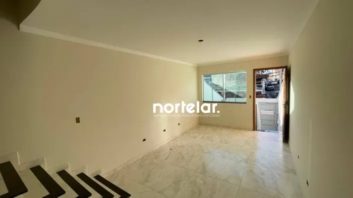 Sobrado novo à venda 2 quarto sendo 2 suites 2 vaga na freguesia do Ó