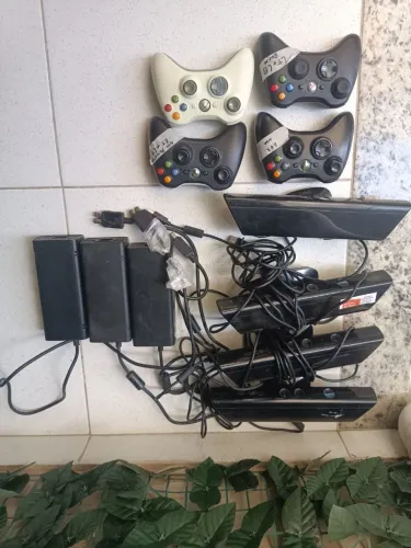 Controles , fonte e Kinect 