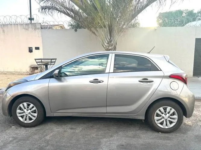 Hyundai HB20 Unique 1.0 Flex 12V Mec. 2019
