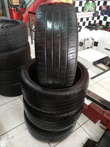 Pneu 235/35 19 Rotalla Radial F105 seminovos