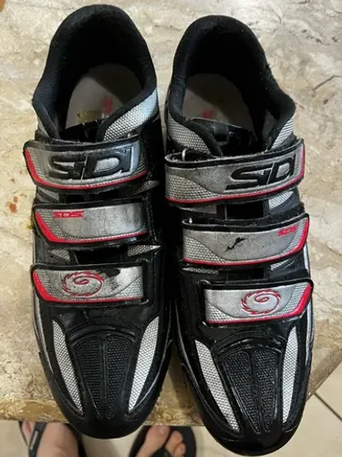 Sapatilha de ciclismo SIDI 43/44 usado
