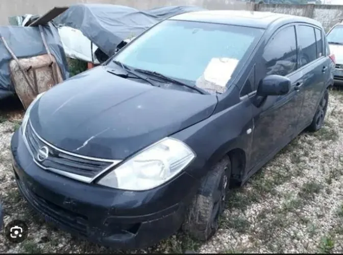 Sucata Nissan Tiida para retirada de peças