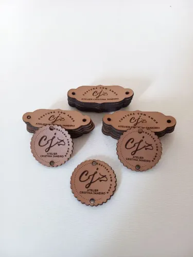 Etiquetas de Couro Personalizadas