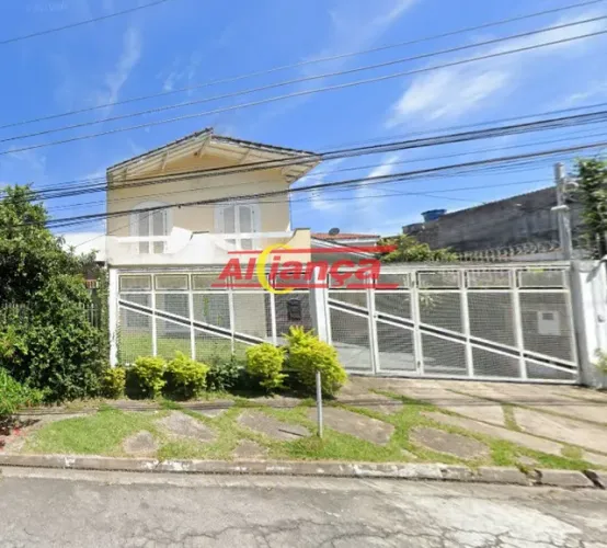 Sobrado com edícula para locação com 4 quartos e 8 vagas, Pq. Continental - Por R$ 5.000,0