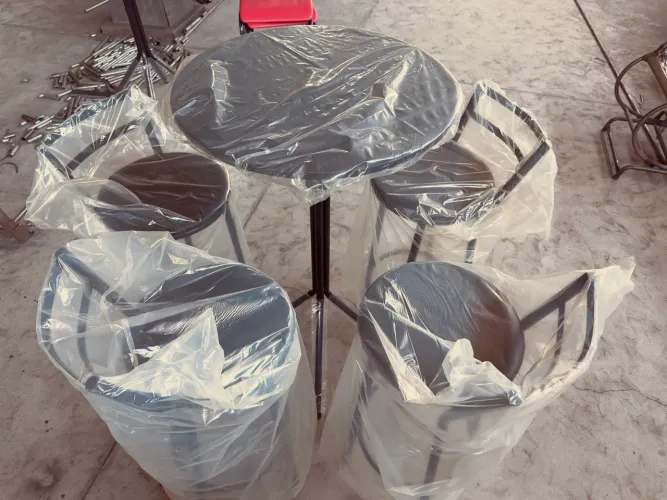 Banquetas e jogos bistrô, temos atacado e varejo bancos a partir de 65$