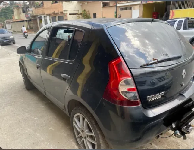 Tampa da mala Renault Sandero
