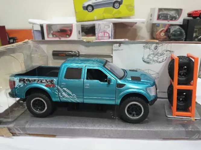 Miniatura Pickup Ford-150 Raptor 2011 1/24 Jada Just Trucks