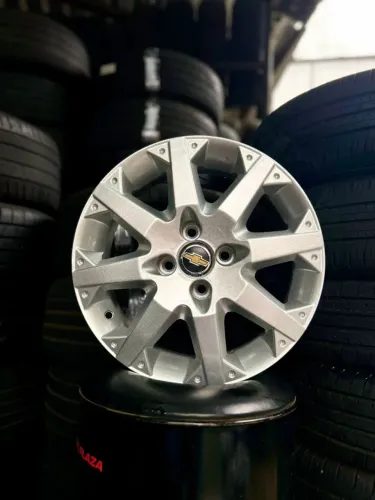 Roda Astra SS Aro 15 (Jogo 4) - Impecável