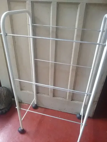 Prateleira /Porta bandeja móvel com 3 níveis 