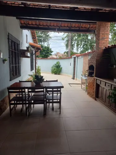 Ótima Casa linear de esquina em terreno de 189 m² nova Macaé; Macaé RJ!