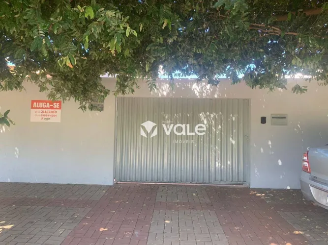 Casa com 3 dormitórios para alugar, 197 m² por R$ 4.700/mês - 605 Sul (Arso 62 E Avso 63)