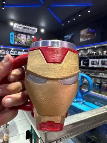 Caneca Homem de ferro