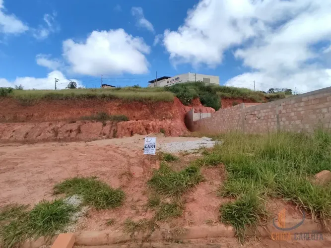Lote a venda bairro Tiradentes Conselheiro Lafaiete MG