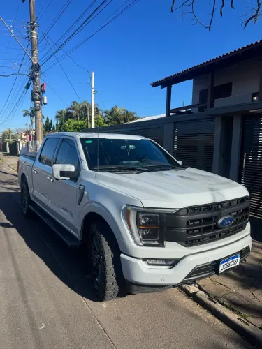 Ford F-150 Lariat 4X4 5.0 V8 2023