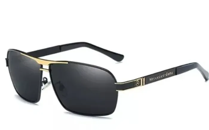 óculos Mercedes bens dourado