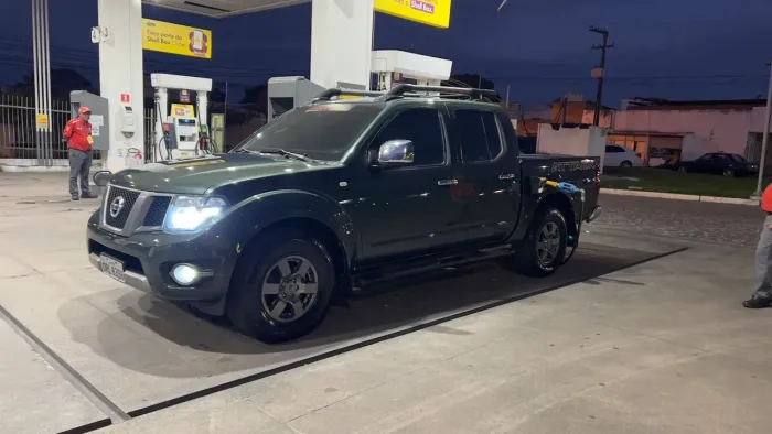 Nissan Frontier SV AT. CD 4X4 2.5 TB Dies. Aut. 2015