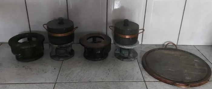 Conjunto de Panelas de Pedra Sabão sequência de founde