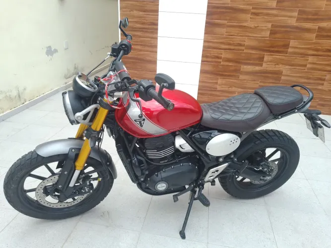 Triumph scrambler 400X