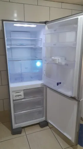 Geladeira Panasonic Inverter 425L - Impecável