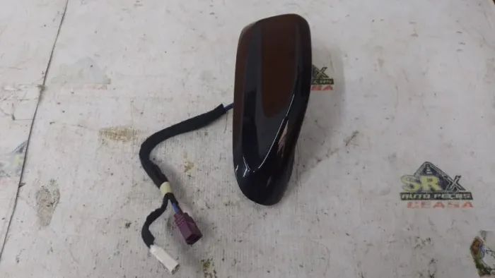 Antena Tubarão Teto Commander 2022 